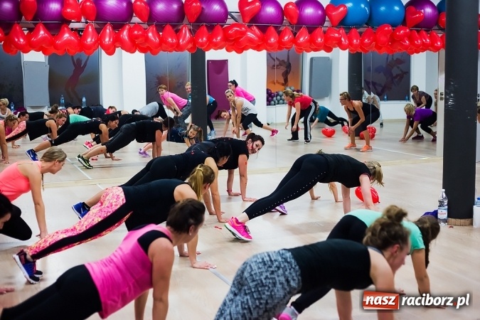 Zdjęcie w galerii na portalu naszraciborz.pl: Walentynkowy Maraton Fitness w Brooklyn Gym wiadomości z regionu