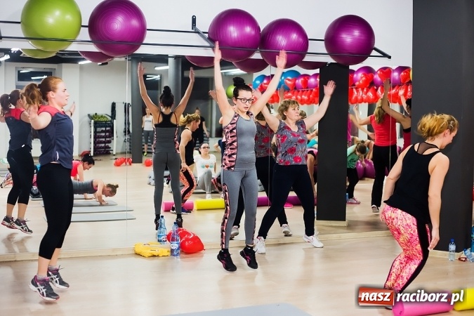 Zdjęcie w galerii na portalu naszraciborz.pl: Walentynkowy Maraton Fitness w Brooklyn Gym wiadomości z regionu