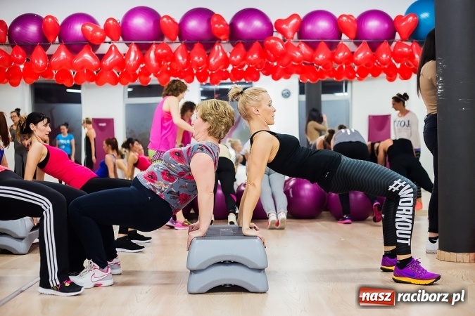 Zdjęcie w galerii na portalu naszraciborz.pl: Walentynkowy Maraton Fitness w Brooklyn Gym wiadomości z regionu