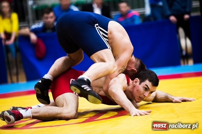 Zdjęcie w galerii na portalu naszraciborz.pl: Puchar Polski Seniorów w zapasach w stylu klasycznym w Arenie Rafako wiadomości z regionu