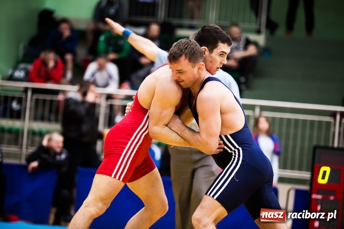 Zdjęcie w galerii na portalu naszraciborz.pl: Puchar Polski Seniorów w zapasach w stylu klasycznym w Arenie Rafako wiadomości z regionu