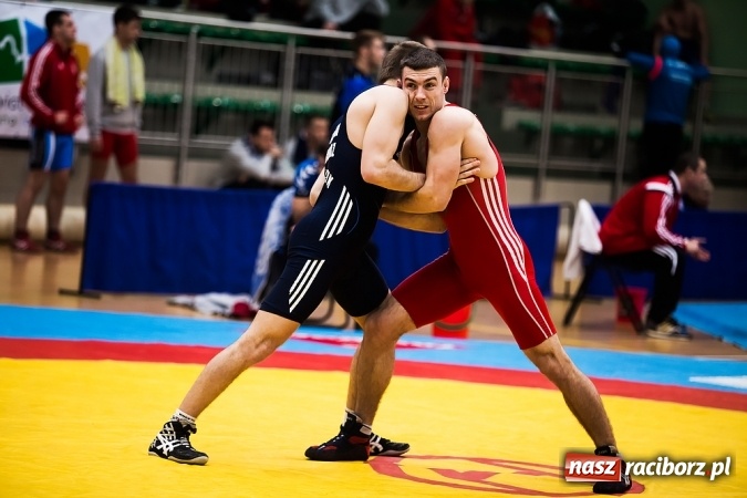 Zdjęcie w galerii na portalu naszraciborz.pl: Puchar Polski Seniorów w zapasach w stylu klasycznym w Arenie Rafako wiadomości z regionu