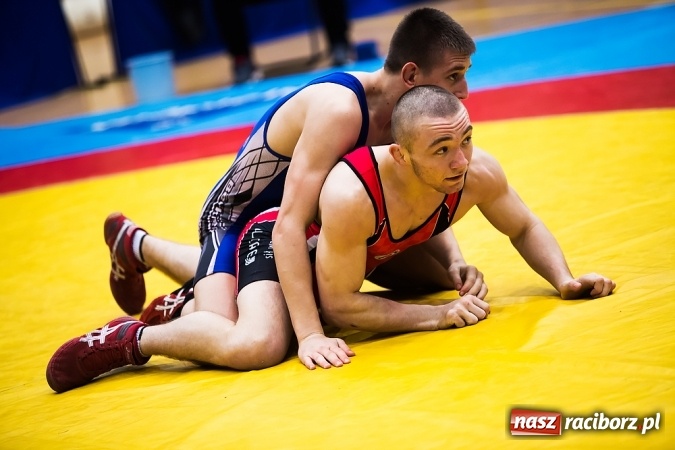 Zdjęcie w galerii na portalu naszraciborz.pl: Puchar Polski Seniorów w zapasach w stylu klasycznym w Arenie Rafako wiadomości z regionu