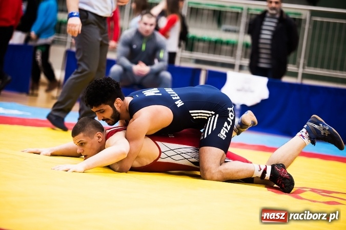 Zdjęcie w galerii na portalu naszraciborz.pl: Puchar Polski Seniorów w zapasach w stylu klasycznym w Arenie Rafako wiadomości z regionu