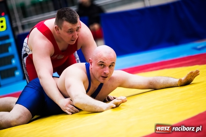 Zdjęcie w galerii na portalu naszraciborz.pl: Puchar Polski Seniorów w zapasach w stylu klasycznym w Arenie Rafako wiadomości z regionu