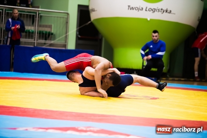 Zdjęcie w galerii na portalu naszraciborz.pl: Puchar Polski Seniorów w zapasach w stylu klasycznym w Arenie Rafako wiadomości z regionu