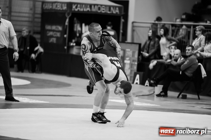 Zdjęcie w galerii na portalu naszraciborz.pl: Puchar Polski Seniorów w zapasach w stylu klasycznym w Arenie Rafako wiadomości z regionu