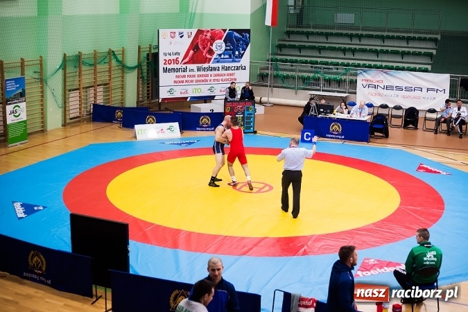 Zdjęcie w galerii na portalu naszraciborz.pl: Puchar Polski Seniorów w zapasach w stylu klasycznym w Arenie Rafako wiadomości z regionu