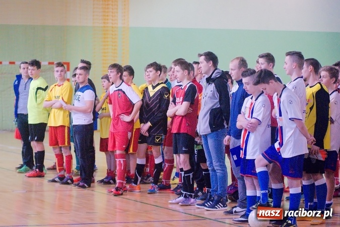 Zdjęcie w galerii na portalu naszraciborz.pl: Sławięcice z Pucharem Starosty. Kuźniańska Stal druga wiadomości z regionu