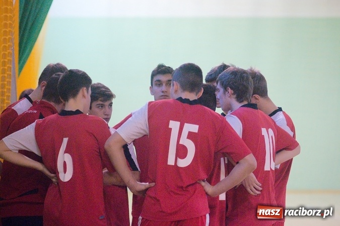 Zdjęcie w galerii na portalu naszraciborz.pl: Sławięcice z Pucharem Starosty. Kuźniańska Stal druga wiadomości z regionu