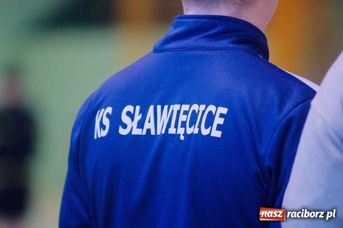 Zdjęcie w galerii na portalu naszraciborz.pl: Sławięcice z Pucharem Starosty. Kuźniańska Stal druga wiadomości z regionu