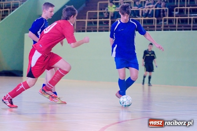 Zdjęcie w galerii na portalu naszraciborz.pl: Sławięcice z Pucharem Starosty. Kuźniańska Stal druga wiadomości z regionu