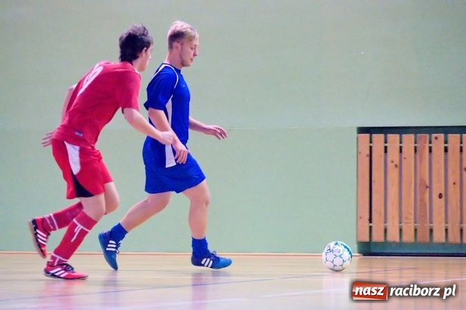 Zdjęcie w galerii na portalu naszraciborz.pl: Sławięcice z Pucharem Starosty. Kuźniańska Stal druga wiadomości z regionu