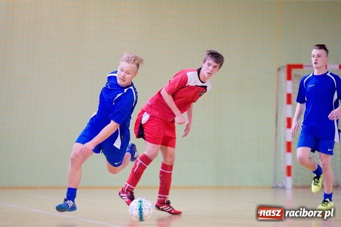 Zdjęcie w galerii na portalu naszraciborz.pl: Sławięcice z Pucharem Starosty. Kuźniańska Stal druga wiadomości z regionu