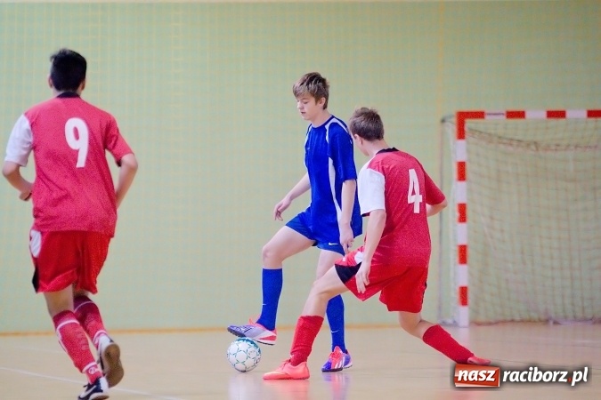 Zdjęcie w galerii na portalu naszraciborz.pl: Sławięcice z Pucharem Starosty. Kuźniańska Stal druga wiadomości z regionu