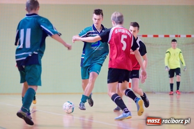 Zdjęcie w galerii na portalu naszraciborz.pl: Sławięcice z Pucharem Starosty. Kuźniańska Stal druga wiadomości z regionu