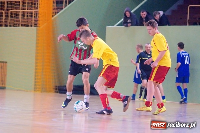 Zdjęcie w galerii na portalu naszraciborz.pl: Sławięcice z Pucharem Starosty. Kuźniańska Stal druga wiadomości z regionu