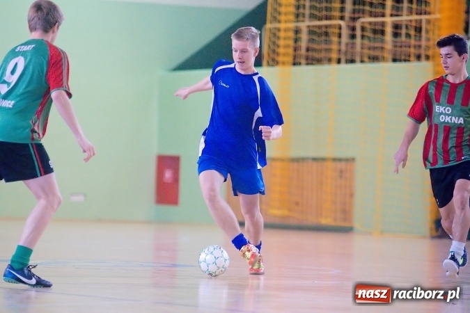 Zdjęcie w galerii na portalu naszraciborz.pl: Sławięcice z Pucharem Starosty. Kuźniańska Stal druga wiadomości z regionu