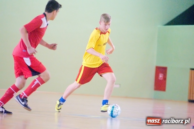 Zdjęcie w galerii na portalu naszraciborz.pl: Sławięcice z Pucharem Starosty. Kuźniańska Stal druga wiadomości z regionu