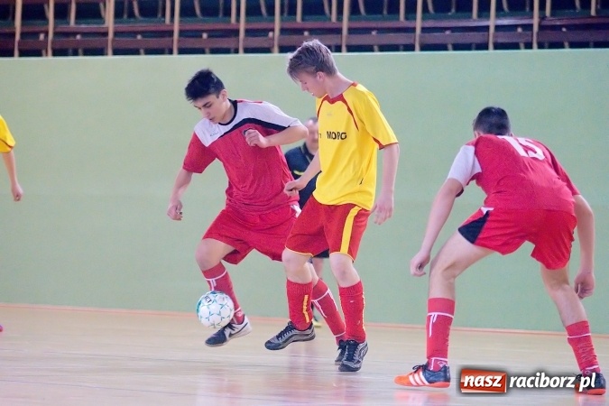 Zdjęcie w galerii na portalu naszraciborz.pl: Sławięcice z Pucharem Starosty. Kuźniańska Stal druga wiadomości z regionu