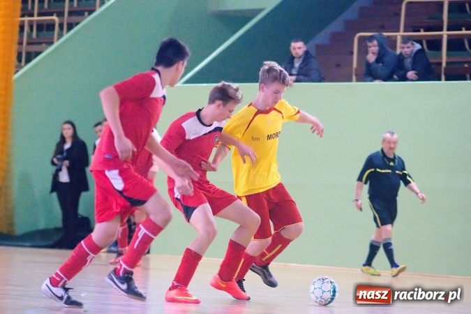 Zdjęcie w galerii na portalu naszraciborz.pl: Sławięcice z Pucharem Starosty. Kuźniańska Stal druga wiadomości z regionu