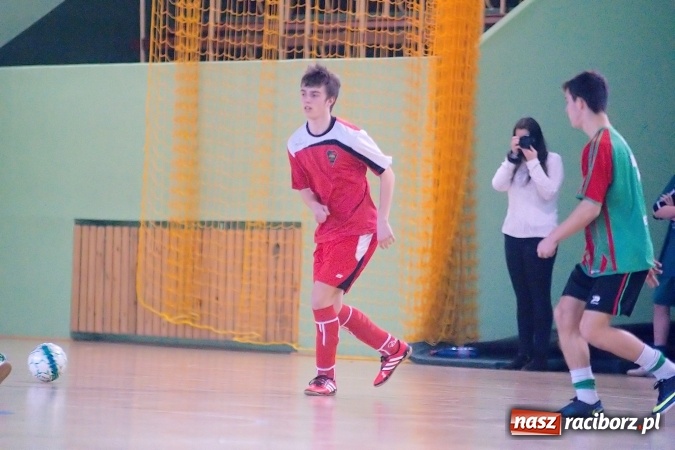 Zdjęcie w galerii na portalu naszraciborz.pl: Sławięcice z Pucharem Starosty. Kuźniańska Stal druga wiadomości z regionu