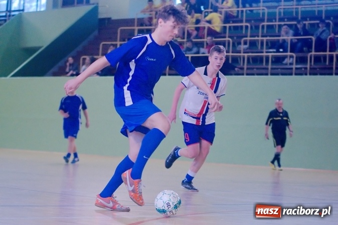 Zdjęcie w galerii na portalu naszraciborz.pl: Sławięcice z Pucharem Starosty. Kuźniańska Stal druga wiadomości z regionu