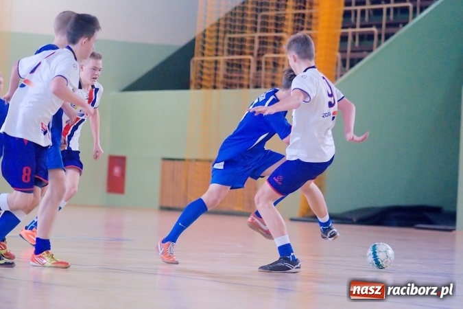 Zdjęcie w galerii na portalu naszraciborz.pl: Sławięcice z Pucharem Starosty. Kuźniańska Stal druga wiadomości z regionu