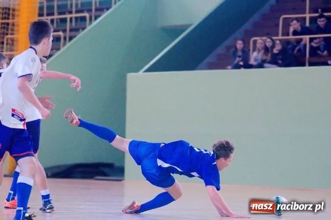 Zdjęcie w galerii na portalu naszraciborz.pl: Sławięcice z Pucharem Starosty. Kuźniańska Stal druga wiadomości z regionu