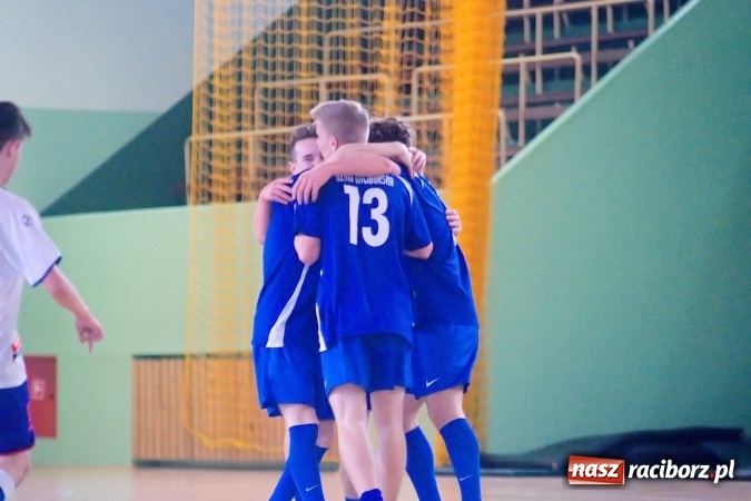 Zdjęcie w galerii na portalu naszraciborz.pl: Sławięcice z Pucharem Starosty. Kuźniańska Stal druga wiadomości z regionu