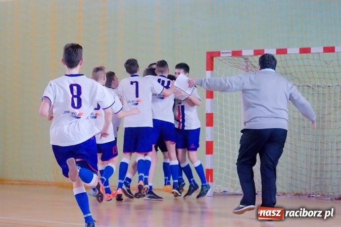 Zdjęcie w galerii na portalu naszraciborz.pl: Sławięcice z Pucharem Starosty. Kuźniańska Stal druga wiadomości z regionu