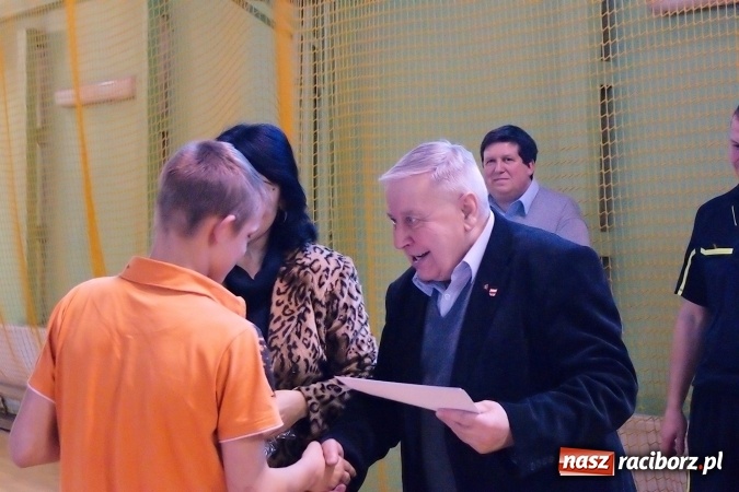 Zdjęcie w galerii na portalu naszraciborz.pl: Sławięcice z Pucharem Starosty. Kuźniańska Stal druga wiadomości z regionu