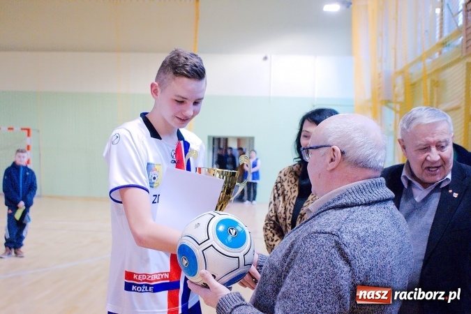 Zdjęcie w galerii na portalu naszraciborz.pl: Sławięcice z Pucharem Starosty. Kuźniańska Stal druga wiadomości z regionu