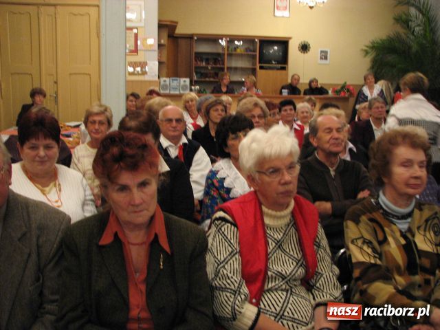 Zdjęcie w galerii na portalu naszraciborz.pl: Upiększają sobie jesień życia wiadomości z regionu