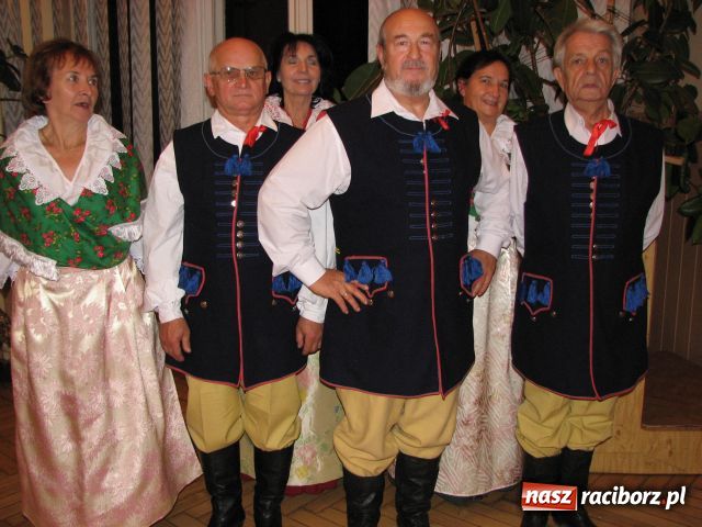 Zdjęcie w galerii na portalu naszraciborz.pl: Upiększają sobie jesień życia wiadomości z regionu