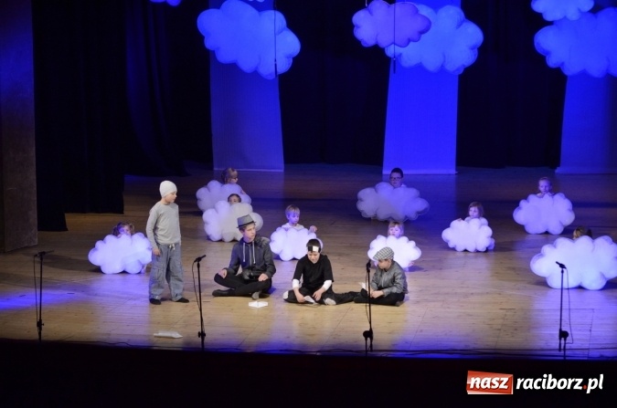 Zdjęcie w galerii na portalu naszraciborz.pl: Urodziny w Nigdylandii zainaugurowały ferie wiadomości z regionu