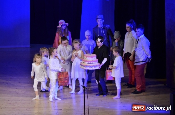 Zdjęcie w galerii na portalu naszraciborz.pl: Urodziny w Nigdylandii zainaugurowały ferie wiadomości z regionu