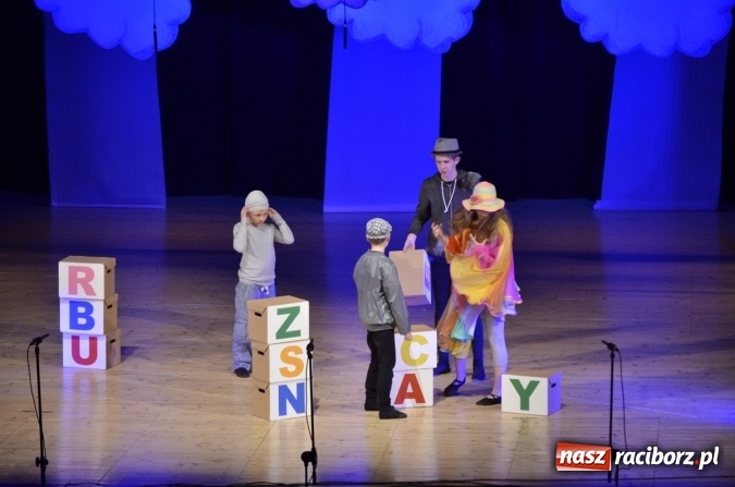 Zdjęcie w galerii na portalu naszraciborz.pl: Urodziny w Nigdylandii zainaugurowały ferie wiadomości z regionu