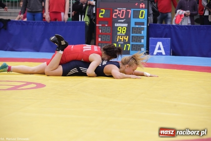 Zdjęcie w galerii na portalu naszraciborz.pl: Zapaśnicze zmagania w Arenie Rafako - na maty wyszły panie i kadeci wiadomości z regionu