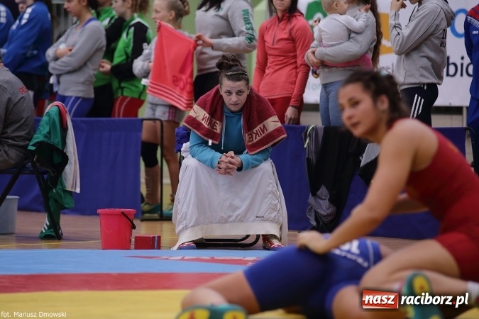Zdjęcie w galerii na portalu naszraciborz.pl: Zapaśnicze zmagania w Arenie Rafako - na maty wyszły panie i kadeci wiadomości z regionu