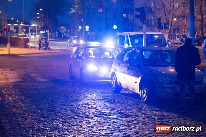 Zdjęcie w galerii na portalu naszraciborz.pl: Kolizyjne walentynki w Raciborzu wiadomości z regionu