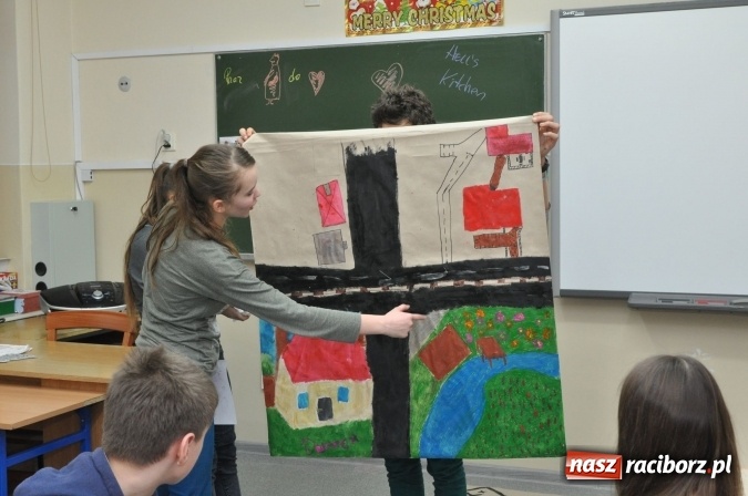 Zdjęcie w galerii na portalu naszraciborz.pl: Nocne zajęcia detektywistyczne na rozpoczęcie ferii w Szkole Podstawowej nr 3 wiadomości z regionu