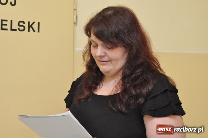 Zdjęcie w galerii na portalu naszraciborz.pl: Nocne zajęcia detektywistyczne na rozpoczęcie ferii w Szkole Podstawowej nr 3 wiadomości z regionu