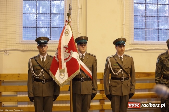 Zdjęcie w galerii na portalu naszraciborz.pl: Z ponad dwustu kandydat&oacute;w wybrano 21. Dziś złożyli ślubowanie wiadomości z regionu