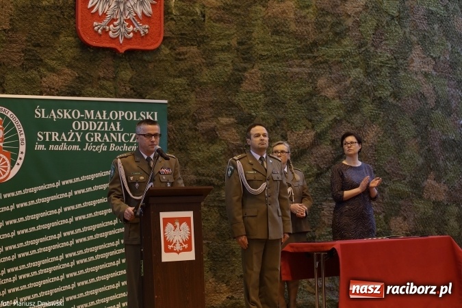 Zdjęcie w galerii na portalu naszraciborz.pl: Z ponad dwustu kandydat&oacute;w wybrano 21. Dziś złożyli ślubowanie wiadomości z regionu