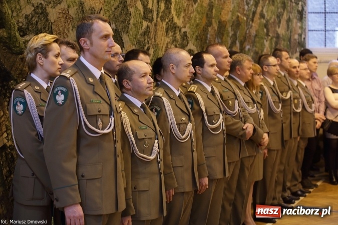 Zdjęcie w galerii na portalu naszraciborz.pl: Z ponad dwustu kandydat&oacute;w wybrano 21. Dziś złożyli ślubowanie wiadomości z regionu