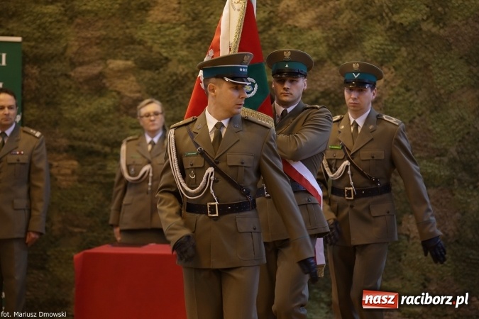 Zdjęcie w galerii na portalu naszraciborz.pl: Z ponad dwustu kandydat&oacute;w wybrano 21. Dziś złożyli ślubowanie wiadomości z regionu