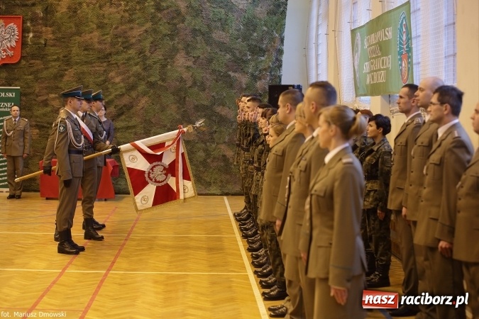 Zdjęcie w galerii na portalu naszraciborz.pl: Z ponad dwustu kandydat&oacute;w wybrano 21. Dziś złożyli ślubowanie wiadomości z regionu