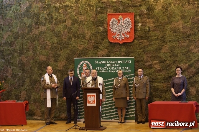 Zdjęcie w galerii na portalu naszraciborz.pl: Z ponad dwustu kandydat&oacute;w wybrano 21. Dziś złożyli ślubowanie wiadomości z regionu