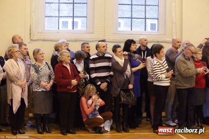 Zdjęcie w galerii na portalu naszraciborz.pl: Z ponad dwustu kandydat&oacute;w wybrano 21. Dziś złożyli ślubowanie wiadomości z regionu